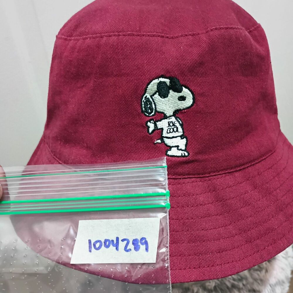 Peanuts Snoopy Joe Cool Reversible Bucket Hat Burgundy Comic Strip Print Unisex